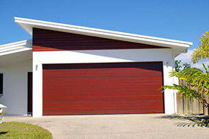 Custom garage door in Hollywood Florida